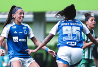 Cruzeiro goleia o Juventude e assume liderança do Brasileiro Feminino