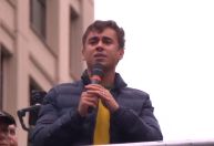 Nikolas chama Moraes de "covarde" e Barroso de "debochado"