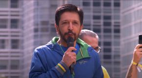 O prefeito de São Paulo, Ricardo Nunes (MDB), durante manifestação na avenida Paulista pela anistia aos envolvidos no 8 de Janeiro