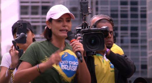 A ex-primeira-dama Michelle Bolsonaro durante ato em São Paulo pela anistia aos condenados no 8 de Janeiro