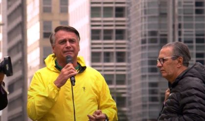 "Não adianta governador ir aos EUA ou embaixada", diz Bolsonaro a Malafaia