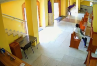 Vídeo: Homem vandaliza igreja e destrói imagens de santos em SP