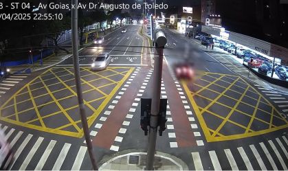 Motorista que atropelou jovens foi autuado 12 vezes por velocidade