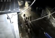 Jovem é morto com 14 tiros por suspeitos disfarçados de policiais em MG