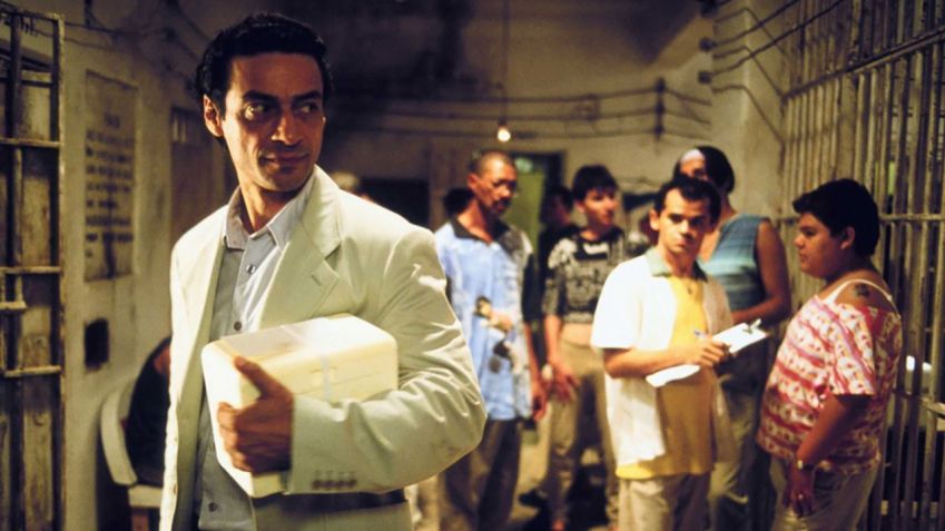 Cena de "Carandiru: O Filme" • Reprodução/Globo Filmes