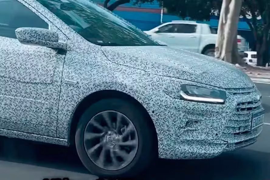 Chevrolet Onix 2026: flagra no Piauí revela luzes de LED