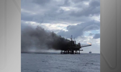 Plataforma de Petróleo com 176 pessoas a bordo pega fogo na Bacia de Campos