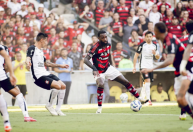Romero vê Corinthians "mal mentalmente" em goleada para o Flamengo