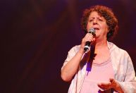 Famosos lamentam morte de Cristina, irmã de Chico Buarque