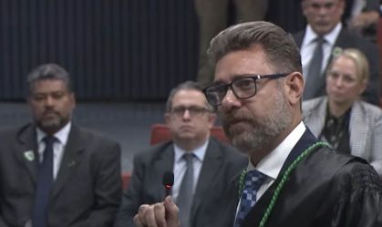 Defesa de ex-secretário alega "perfil técnico" e nega omissão no 8/1