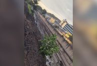 Muro desaba e fecha onze estações na Linha 2 do Metrô do Rio