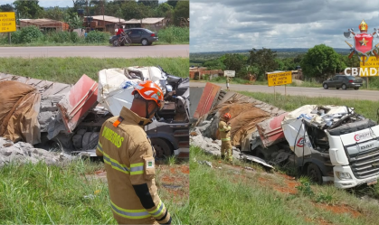 Motorista fica ferido após carreta com cimento tombar na BR-080, no DF