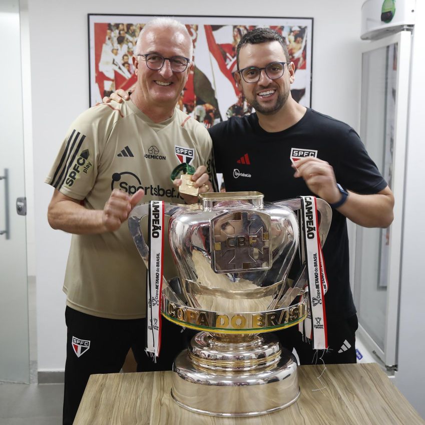 Dorival conquistou o título inédito da Copa do Brasil com o São Paulo • Foto: Reprodução / @saopaulofc