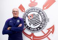 Exclusivo: Dorival fala sobre Seleção e comemora início no Corinthians