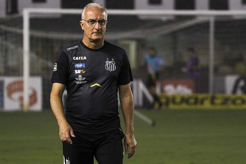 Dorival em sua segunda passagem pelo Santos • Foto: Reprodução / @SantosFC