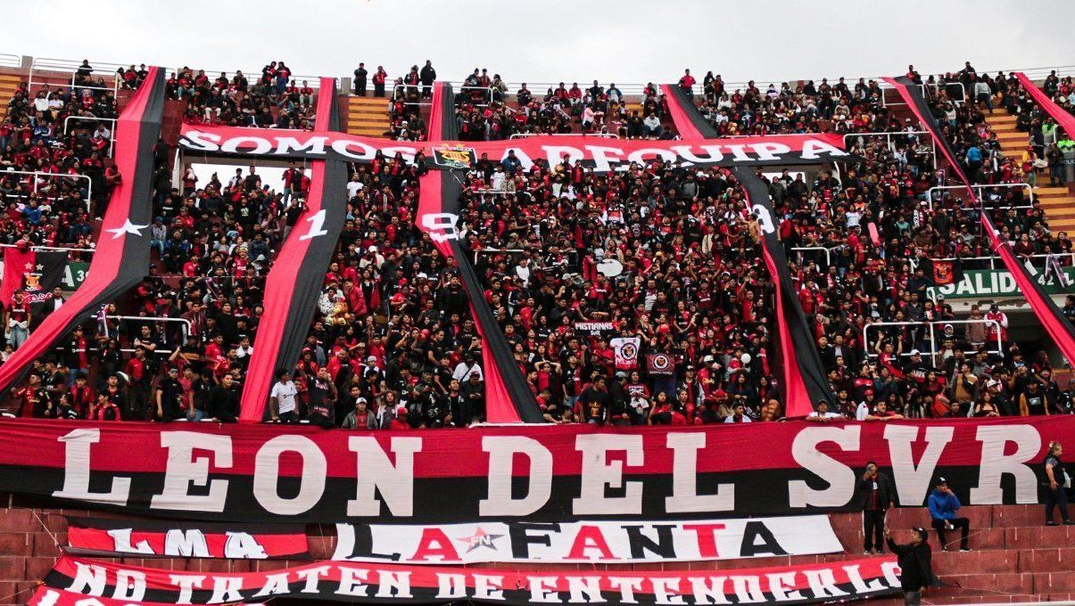 Estádio Monumental da UNSA, no Peru