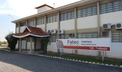 Fachada da Fatec em Pompeia (SP)