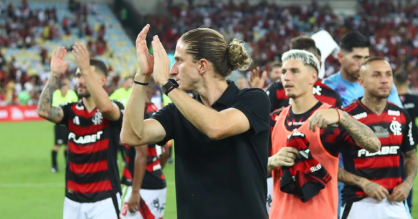 Filipe Luís celebrou mais uma vitória com o Flamengo