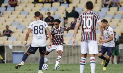Fluminense x Aparecidense em lance pela partida de ida da terceira fase da Copa do Brasil