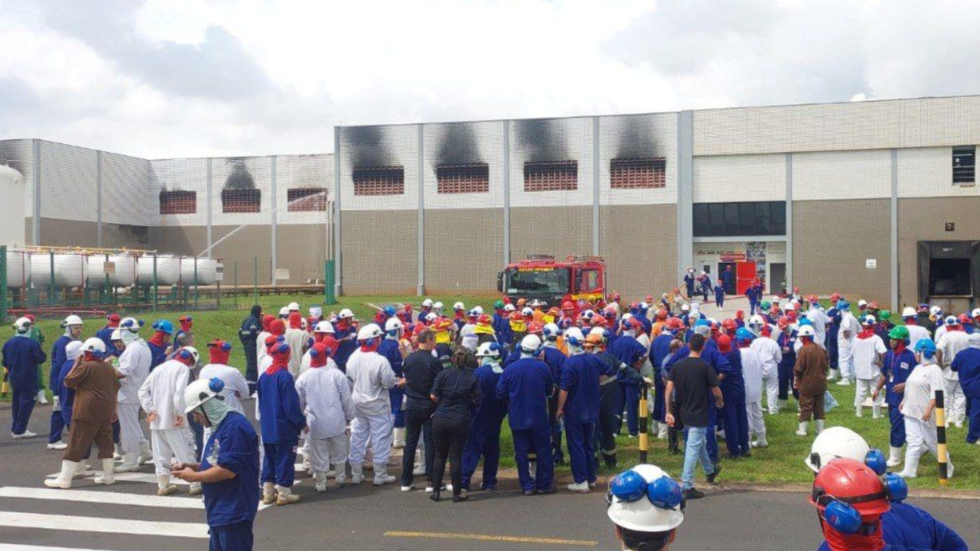 Local foi evacuado com segurança • CMMG