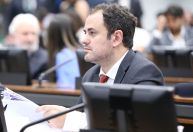 Com mobilização de PT e PSOL, análise de recurso de Glauber na CCJ é adiada