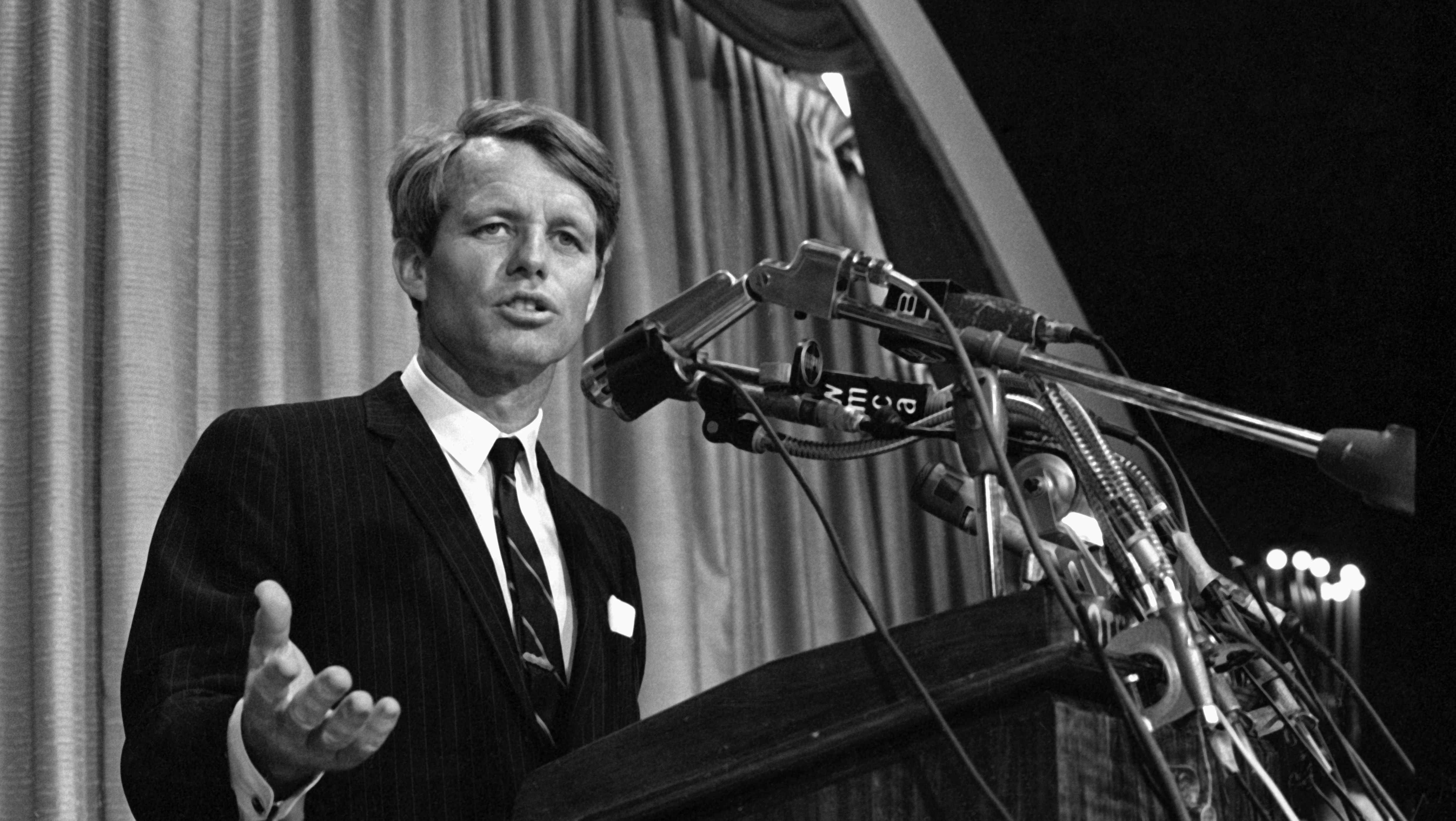 Coletiva de imprensa de Robert Kennedy em 1º de abril de 1968 em Nova York, Nova York.