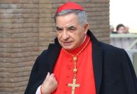 Quem é Giovanni Angelo Becciu, cardeal demitido pelo papa Francisco