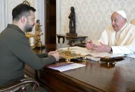 Zelensky planeja comparecer ao funeral do papa Francisco, dizem fontes