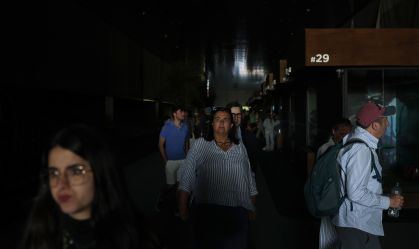 Comissão Europeia diz que monitora apagão em Portugal e Espanha