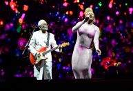 Gilberto Gil divide palco com Liniker em show da turnê "Tempo Rei"