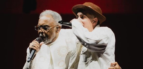 MC Hariel e Gilberto Gil cantando juntos