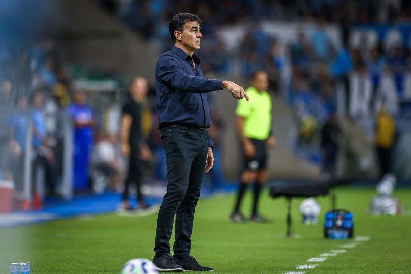 Gustavo Quinteros foi demitido do Grêmio após a 4ª rodada do Campeonato Brasileiro • Foto: Lucas Uebel/Grêmio FBPA
