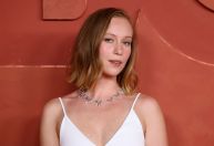 Quem é Hannah Einbinder, que polemizou com discurso pró-Palestina no Emmy