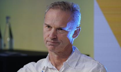 Lenda do hóquei diz ter recebido ameaça de morte de ex-presidente da Rússia