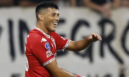 Leonardo Sequeira fez os dois gols do Hurácan