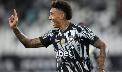 Igor Jesus em ação pelo Botafogo
