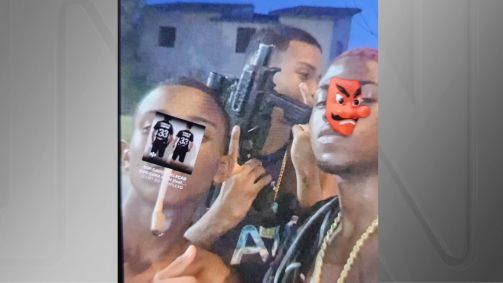 Preso no Rio, traficante Carlos Henrique da Silva Oliveira ostentava armas em redes sociais