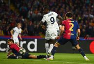 Thuram, da Inter, faz golaço relâmpago contra Barcelona na Champions; veja