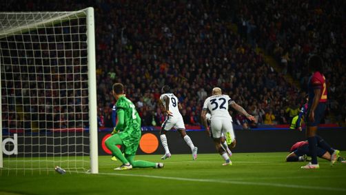 Thuram marca golaço para a Inter de Milão contra o Barcelona pela Champions