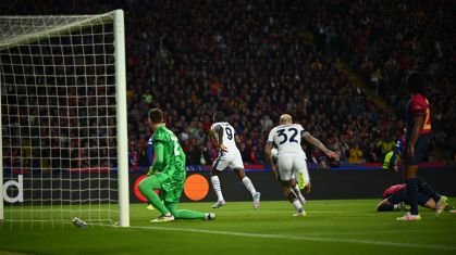 Thuram marca golaço para a Inter de Milão contra o Barcelona pela Champions