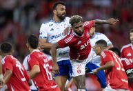 CBF afasta árbitro e VAR do jogo Internacional x Cruzeiro; saiba detalhes