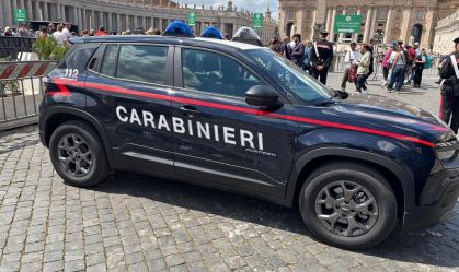 Confirmado para o Brasil, Jeep Avenger foi usado na despedida do papa
