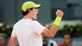 João Fonseca vibra durante participação no Madrid Open