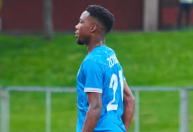 Astro do futebol, de 22 anos, passa mal e morre antes de partida