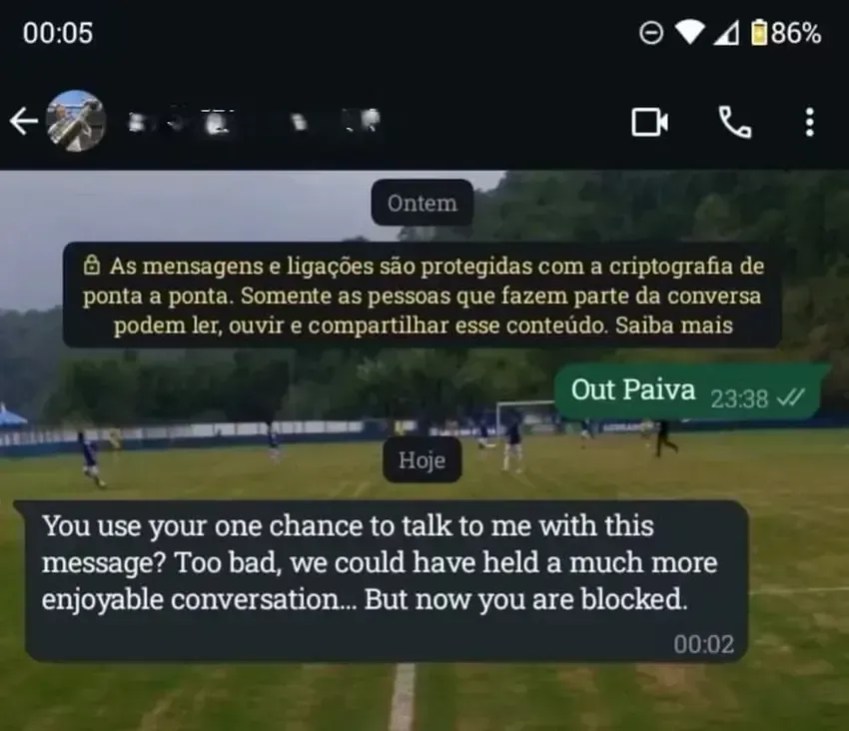 Torcedor é respondido por John Textor • Reprodução