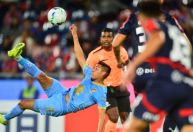 Fase de grupos da Libertadores 2025 abre com golaço de bicicleta; veja