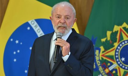 Com Lula e ministros, evento debate setor da construção civil