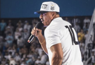 Santos parabeniza Mano Brown, dos Racionais MC's, pelos 55 anos