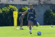 Neymar evolui, treina com elenco e tem previsão de retorno no Santos