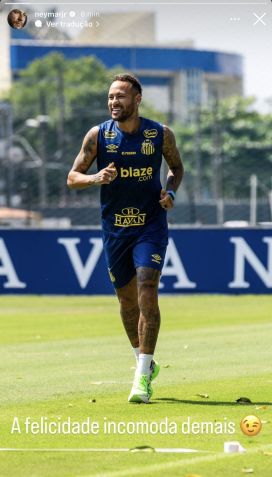 Durante o período, o atacante seguiu com o tratamento e manteve uma rotina de eventos fora dos gramados • Foto: Reprodução / Instagram